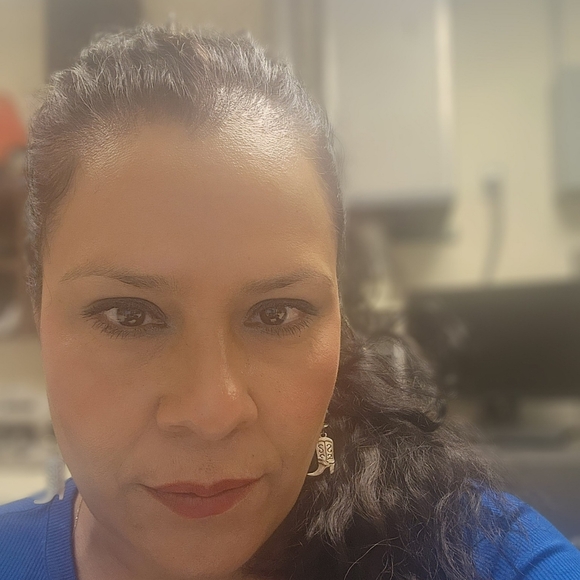 Meet your Posher, Norma - Picture 2 of 2